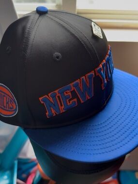 New York Knicks Black & Royal Blue hat